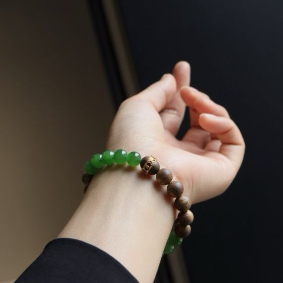 Hetian Jade Qinnan Agarwood  Bracelet, 5 image