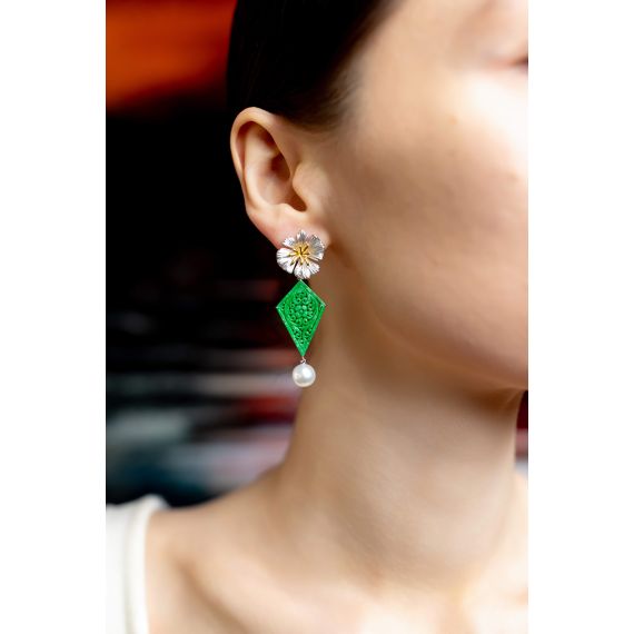18k gold jadeite and cultured pearl earring, 4 image
